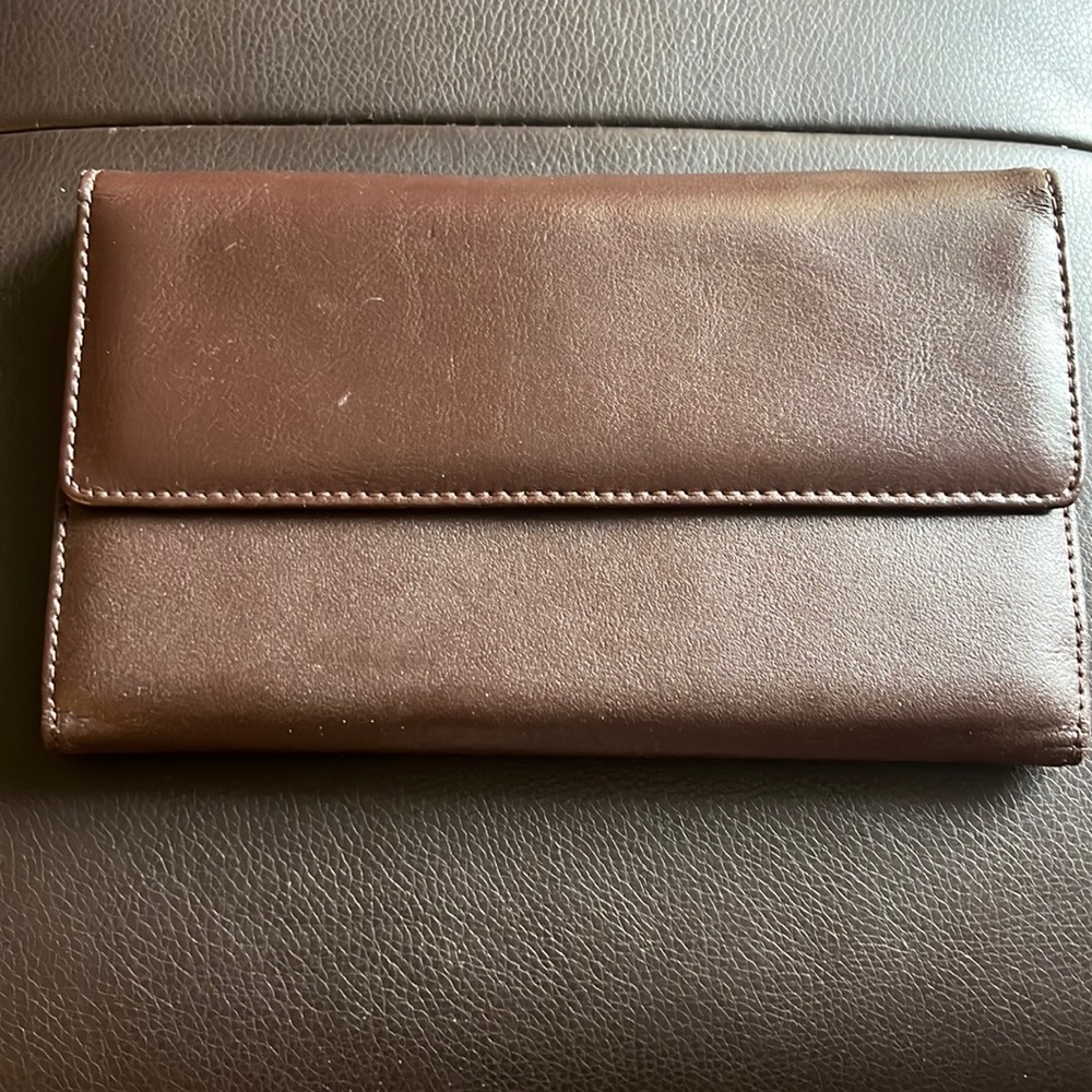 Wilson Leather brown wallet. Genuine leather. NWOT.